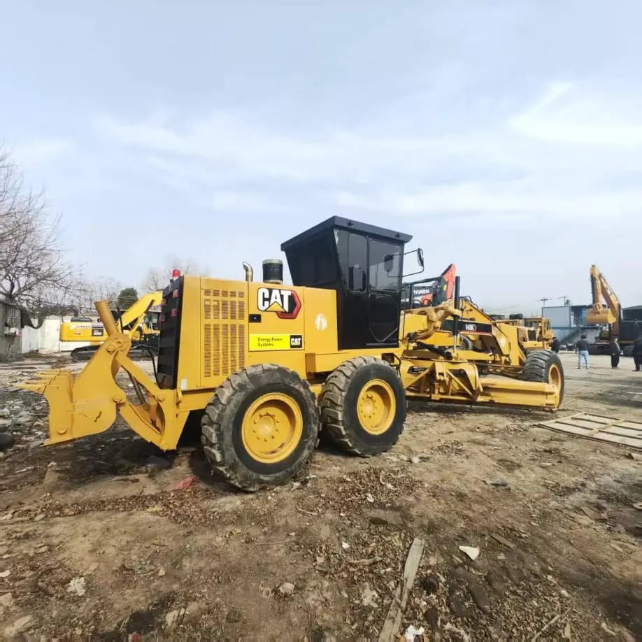 Motoniveladora CAT 140K